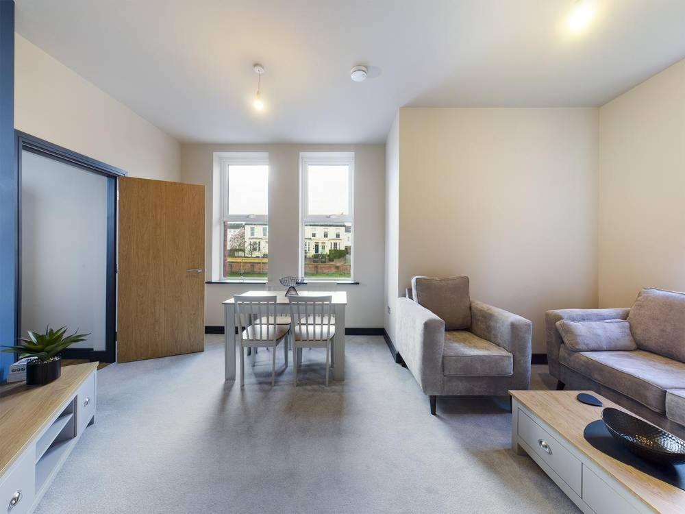 Gibson Manor Apartments Воллесі Екстер'єр фото