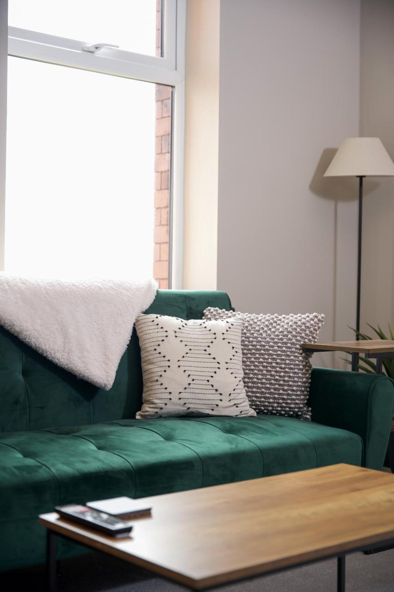 Gibson Manor Apartments Воллесі Номер фото